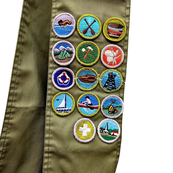Vintage Scout Sash Green With 14 Merit Badges 28 in long - Picture 4 of 10